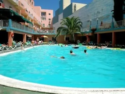 Hotel Qawra Inn